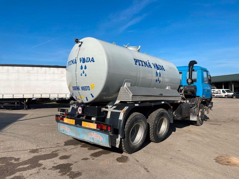 Tatra 815 6x6 Vízszállító Tartálykocsi - Tankbil: bild 3 Tatra 815 6x6 Vízszállító Tartálykocsi - Tankbil: bild 3