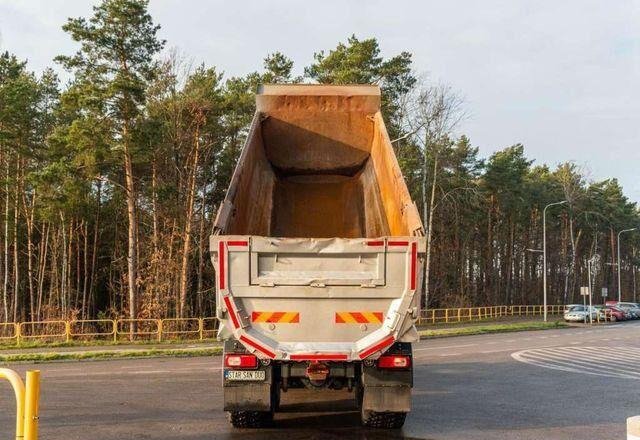 Tatra PHOENIX 8x8 Tipper - Tippbil lastbil, Kranbil: bild 4 Tatra PHOENIX 8x8 Tipper - Tippbil lastbil, Kranbil: bild 4