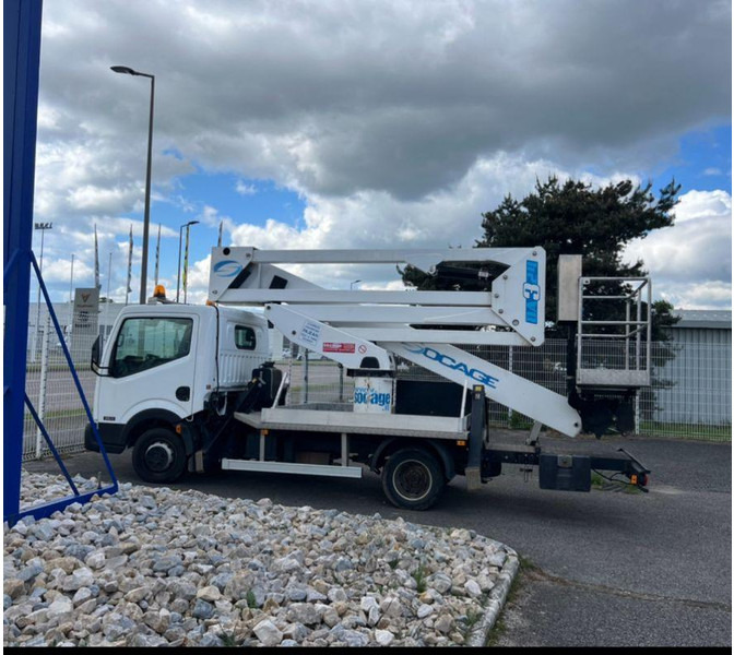 Nissan Cabstar Lifting basket 24 m - Transportbil: bild 1 Nissan Cabstar Lifting basket 24 m - Transportbil: bild 1