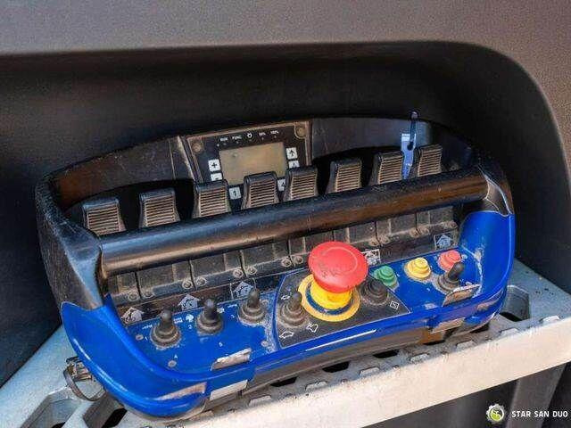 Flakbil, Kranbil Volvo FH 540 8x4 HMF 6020 Fly Jib Winch: bild 17