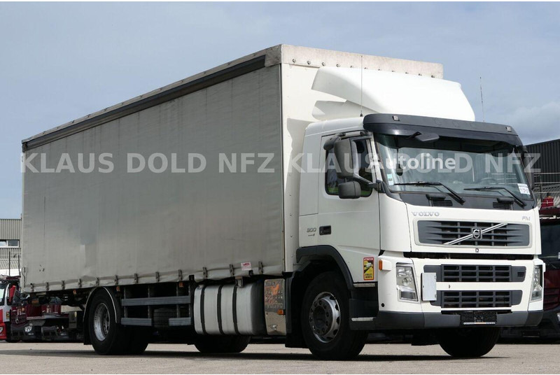 Volvo FM 300 - Curtain side truck - Kapellbil: bild 2 Volvo FM 300 - Curtain side truck - Kapellbil: bild 2