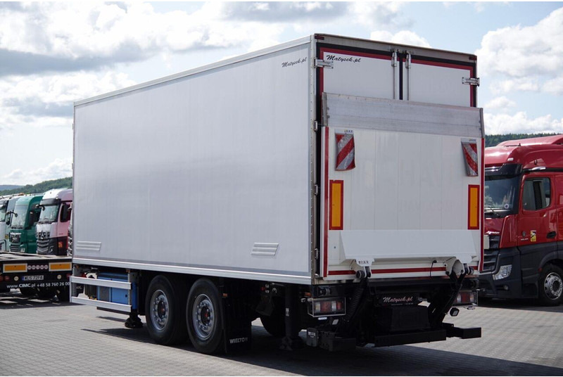 Wielton PRZYCZEPA CHŁODNIA / IGLOOCAR / THERMO KING - FRIGOBLOCK / WINDA - Kylsläp: bild 4 Wielton PRZYCZEPA CHŁODNIA / IGLOOCAR / THERMO KING - FRIGOBLOCK / WINDA - Kylsläp: bild 4