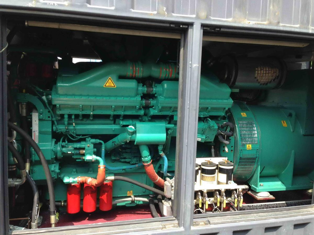 Cummins Generator 1250 KVA QSK45-G4 Engine Super silent Silent - Elgenerator: bild 3 Cummins Generator 1250 KVA QSK45-G4 Engine Super silent Silent - Elgenerator: bild 3