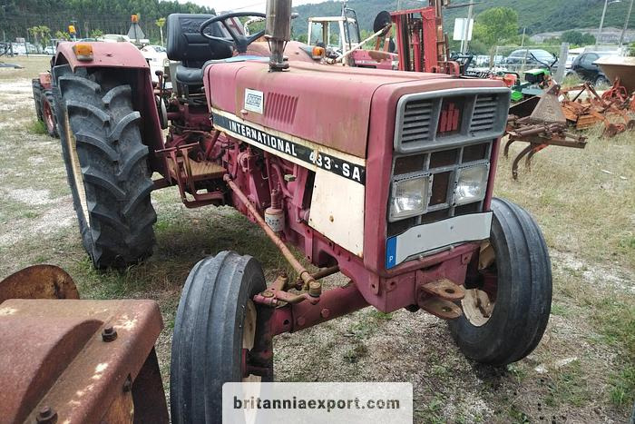 INTERNATIONAL 433 SA Farm Tractor | 2.5L Diesel | 4x2 | Brand New Tyres - Traktor: bild 2 INTERNATIONAL 433 SA Farm Tractor | 2.5L Diesel | 4x2 | Brand New Tyres - Traktor: bild 2