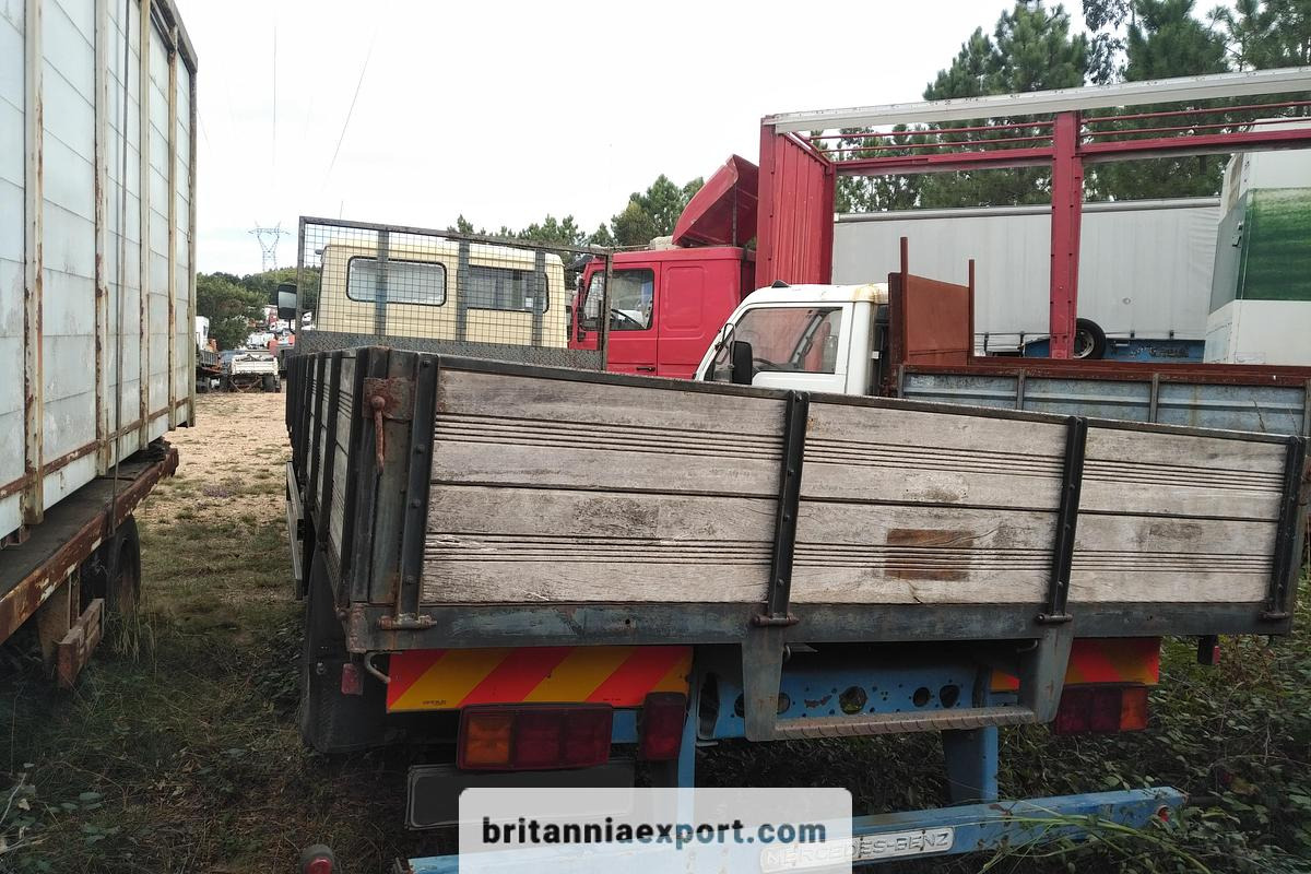 MERCEDES-BENZ 1314 | OM366 6 Cylinder | 4x2 6 Tyres | 13 Ton | On Springs - Flakbil: bild 5 MERCEDES-BENZ 1314 | OM366 6 Cylinder | 4x2 6 Tyres | 13 Ton | On Springs - Flakbil: bild 5