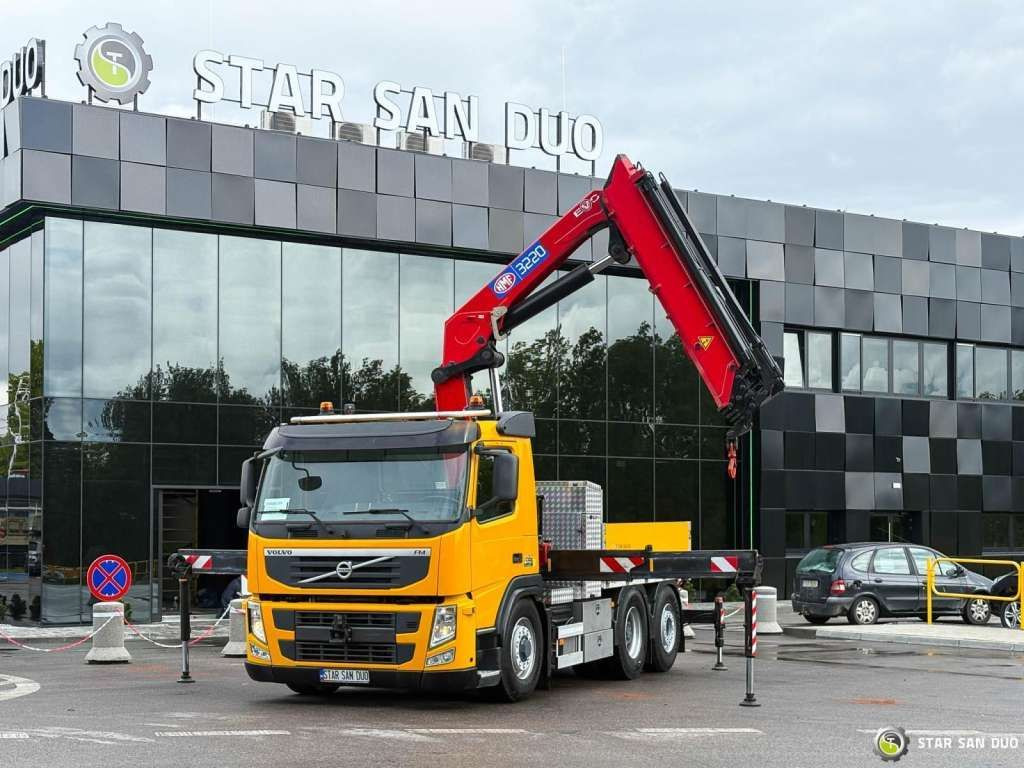 Volvo FM 460 6x4x4 HMF 3220 Crane HDS - Dragbil: bild 3 Volvo FM 460 6x4x4 HMF 3220 Crane HDS - Dragbil: bild 3