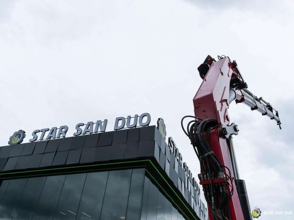 MAN 27.402 F10 6x6 HMF 3620 K4 Hds Crane - Kranbil: bild 4 MAN 27.402 F10 6x6 HMF 3620 K4 Hds Crane - Kranbil: bild 4