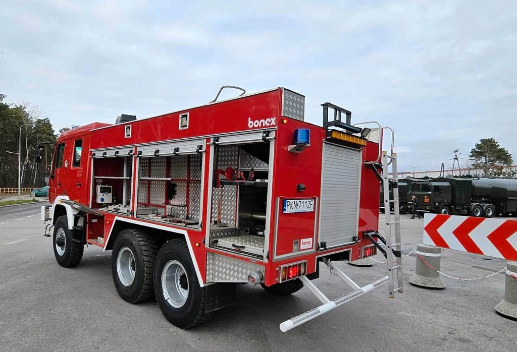 MAN 6x6 STAR Firetruck Feuerwehr - Släck/ Räddningsvagn: bild 5 MAN 6x6 STAR Firetruck Feuerwehr - Släck/ Räddningsvagn: bild 5