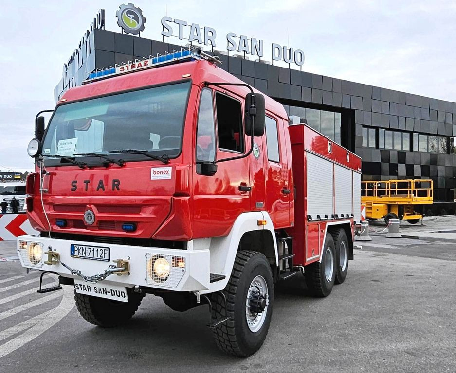 MAN 6x6 STAR Firetruck Feuerwehr - Släck/ Räddningsvagn: bild 1 MAN 6x6 STAR Firetruck Feuerwehr - Släck/ Räddningsvagn: bild 1