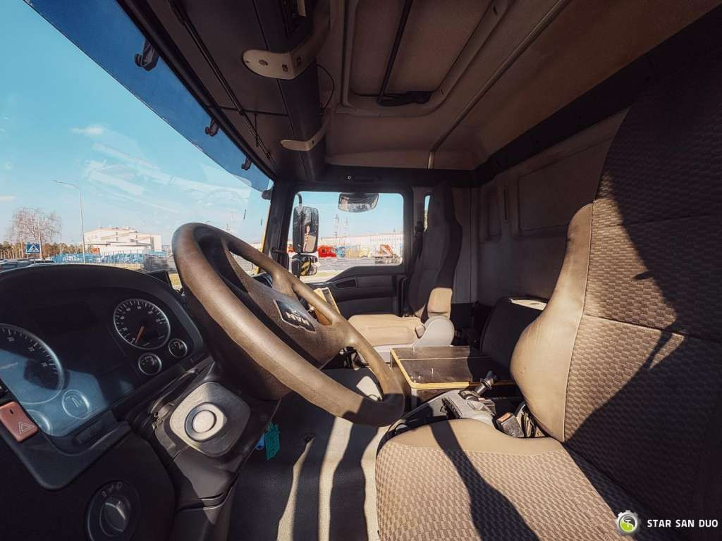 Kranbil MAN  TGA 18.440 6x2 FASSI F 210 A.24  Crane Rotator: bild 16