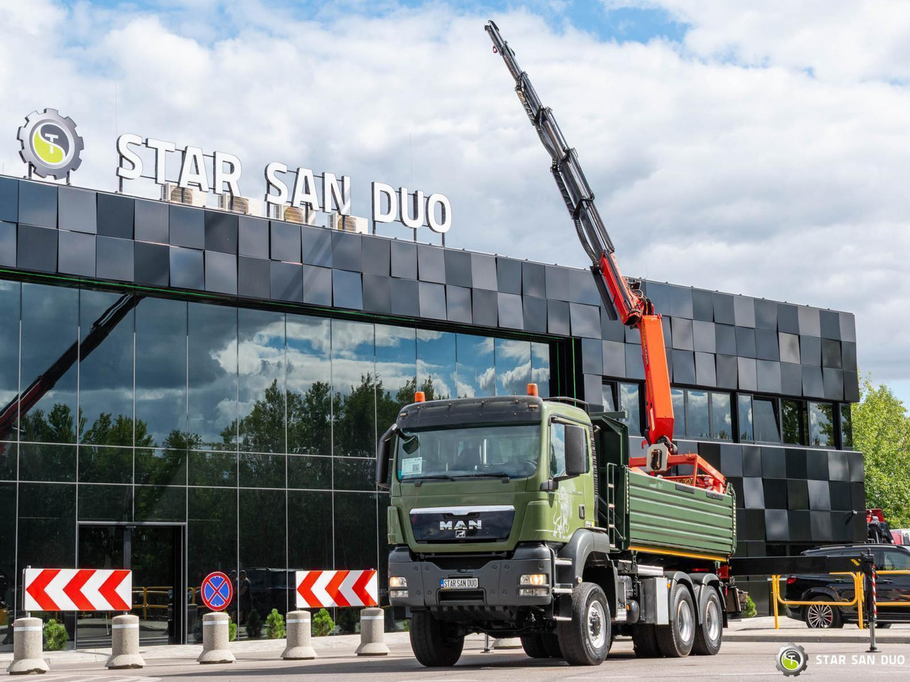 - Tippbil lastbil: bild 2 - Tippbil lastbil: bild 2