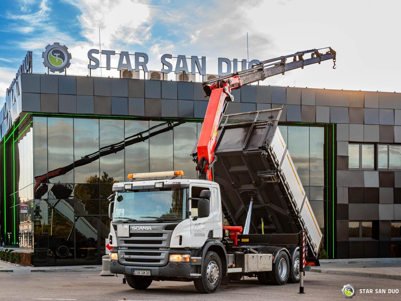 - Kranbil: bild 1 - Kranbil: bild 1