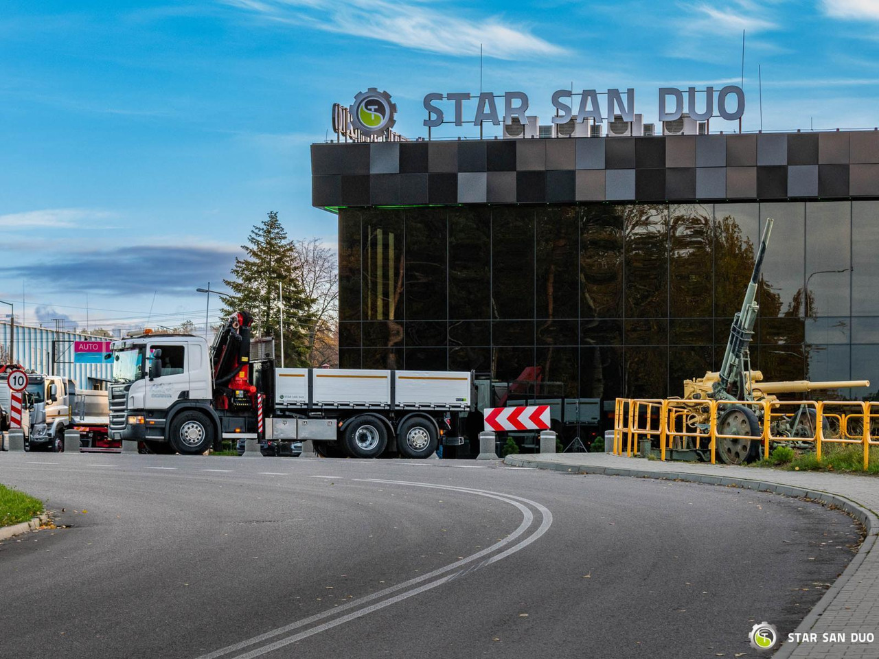 - Tippbil lastbil: bild 2 - Tippbil lastbil: bild 2