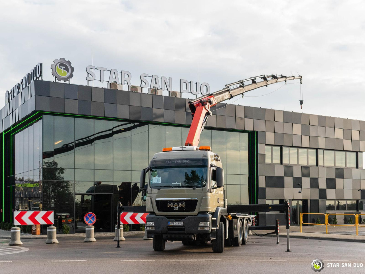 - Kranbil: bild 5 - Kranbil: bild 5