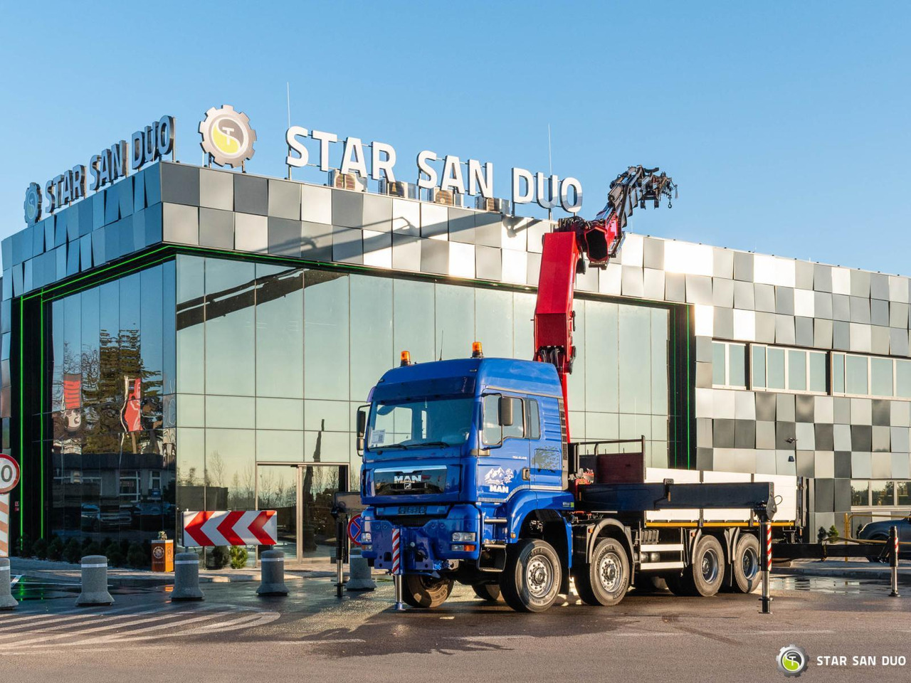 - Kranbil: bild 2 - Kranbil: bild 2