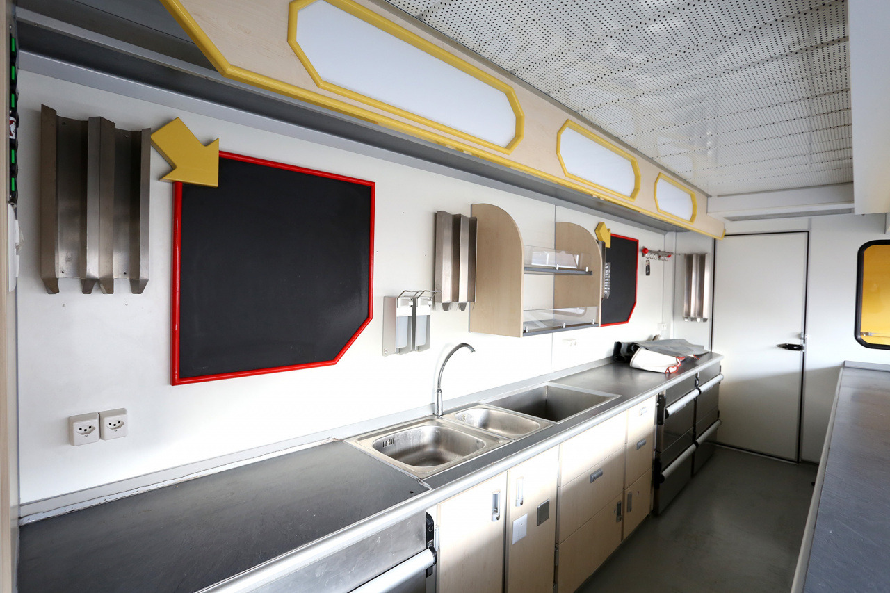 Verkaufsanhänger BORCO HÖHNS - Försäljningsvagn: bild 5 Verkaufsanhänger BORCO HÖHNS - Försäljningsvagn: bild 5