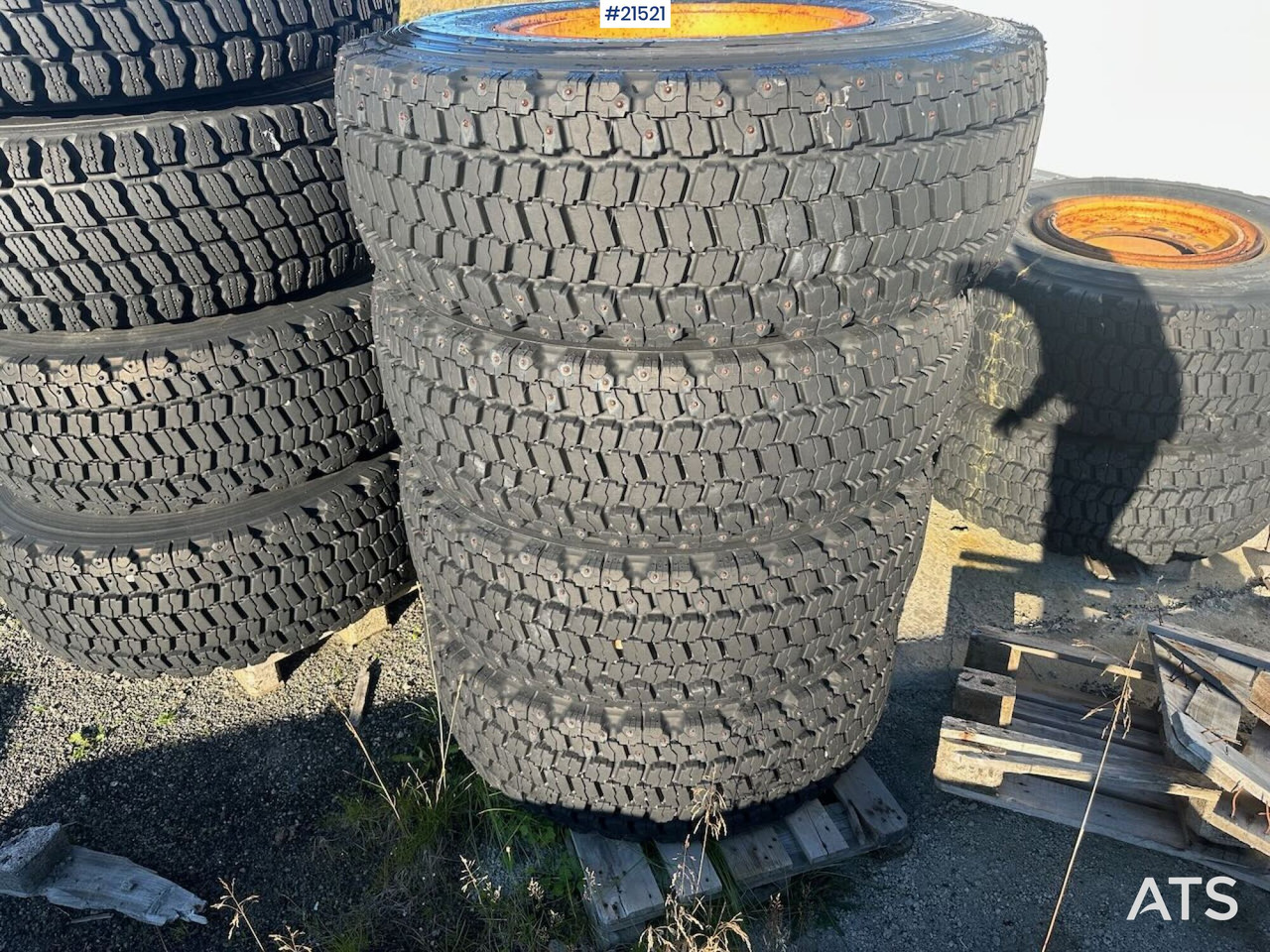 Bridgestone dekk - Däck för Byggmaskiner: bild 1 Bridgestone dekk - Däck för Byggmaskiner: bild 1