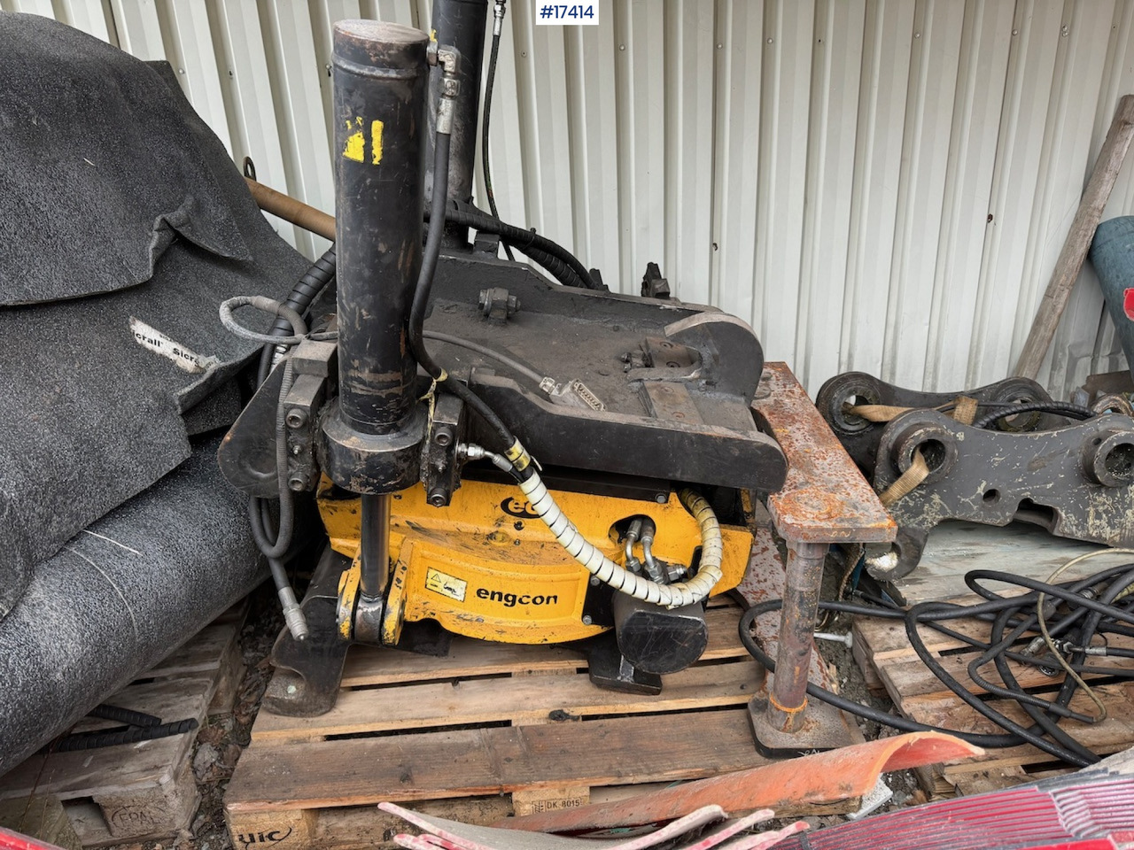 Engcon Rototilt - Tiltrotator för Byggmaskiner: bild 1 Engcon Rototilt - Tiltrotator för Byggmaskiner: bild 1