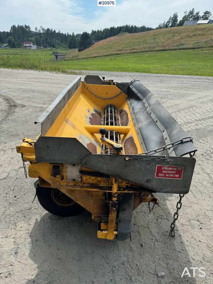 Falköping LB 1000 - Sand-/ Saltspridare: bild 3 Falköping LB 1000 - Sand-/ Saltspridare: bild 3