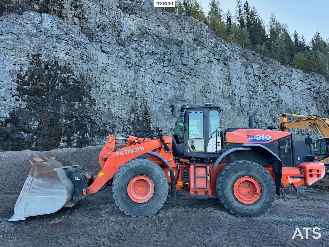 Hitachi ZW310 - Hjullastare: bild 2 Hitachi ZW310 - Hjullastare: bild 2