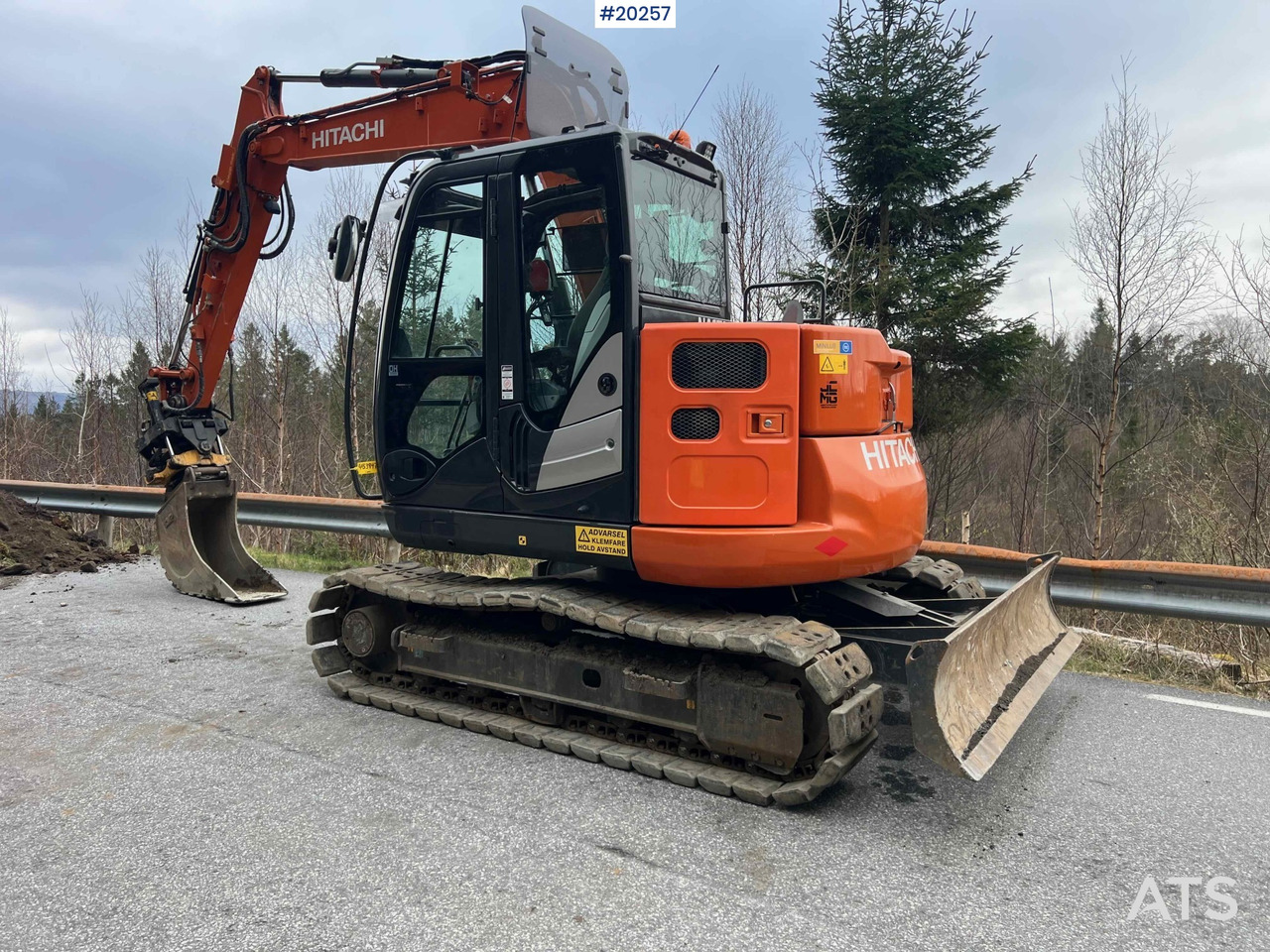 Hitachi ZX85 US-6 - Minigrävmaskin: bild 4 Hitachi ZX85 US-6 - Minigrävmaskin: bild 4