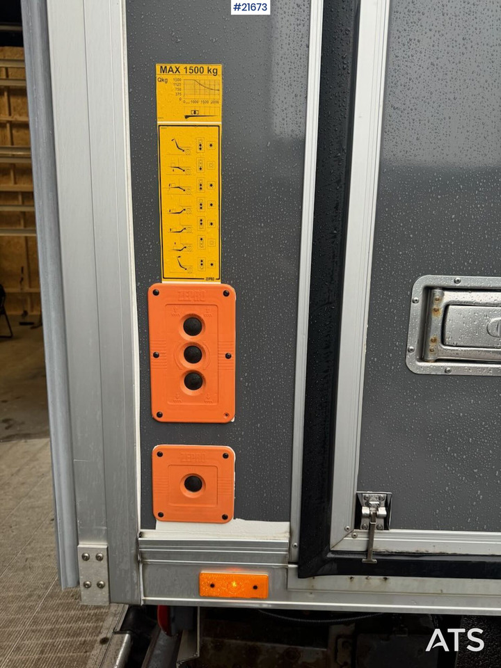 Lastbil med skåp Iveco 75E-210 4x2 skapbil m/ lift SE VIDEO: bild 19