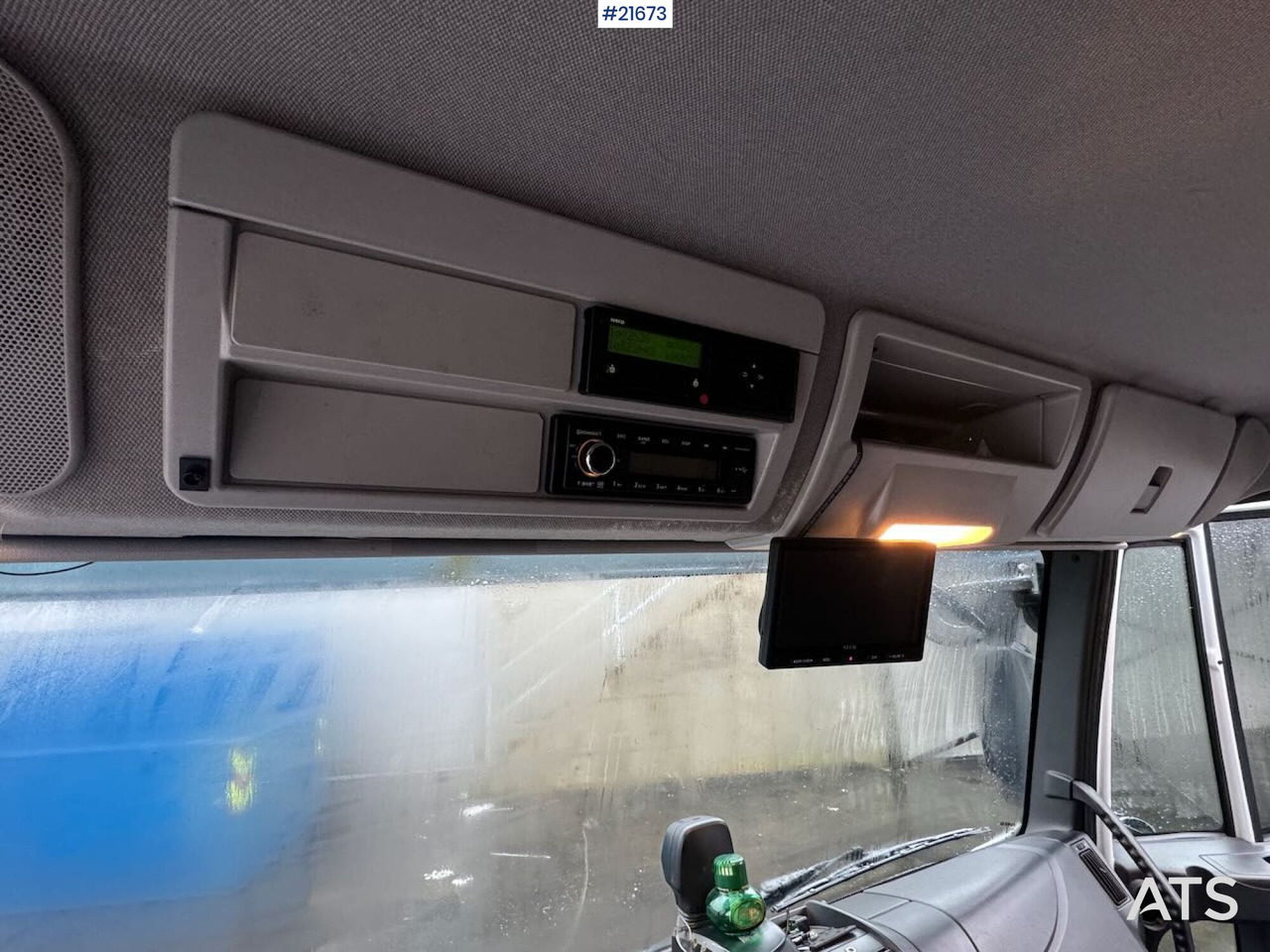 Lastbil med skåp Iveco 75E-210 4x2 skapbil m/ lift SE VIDEO: bild 29