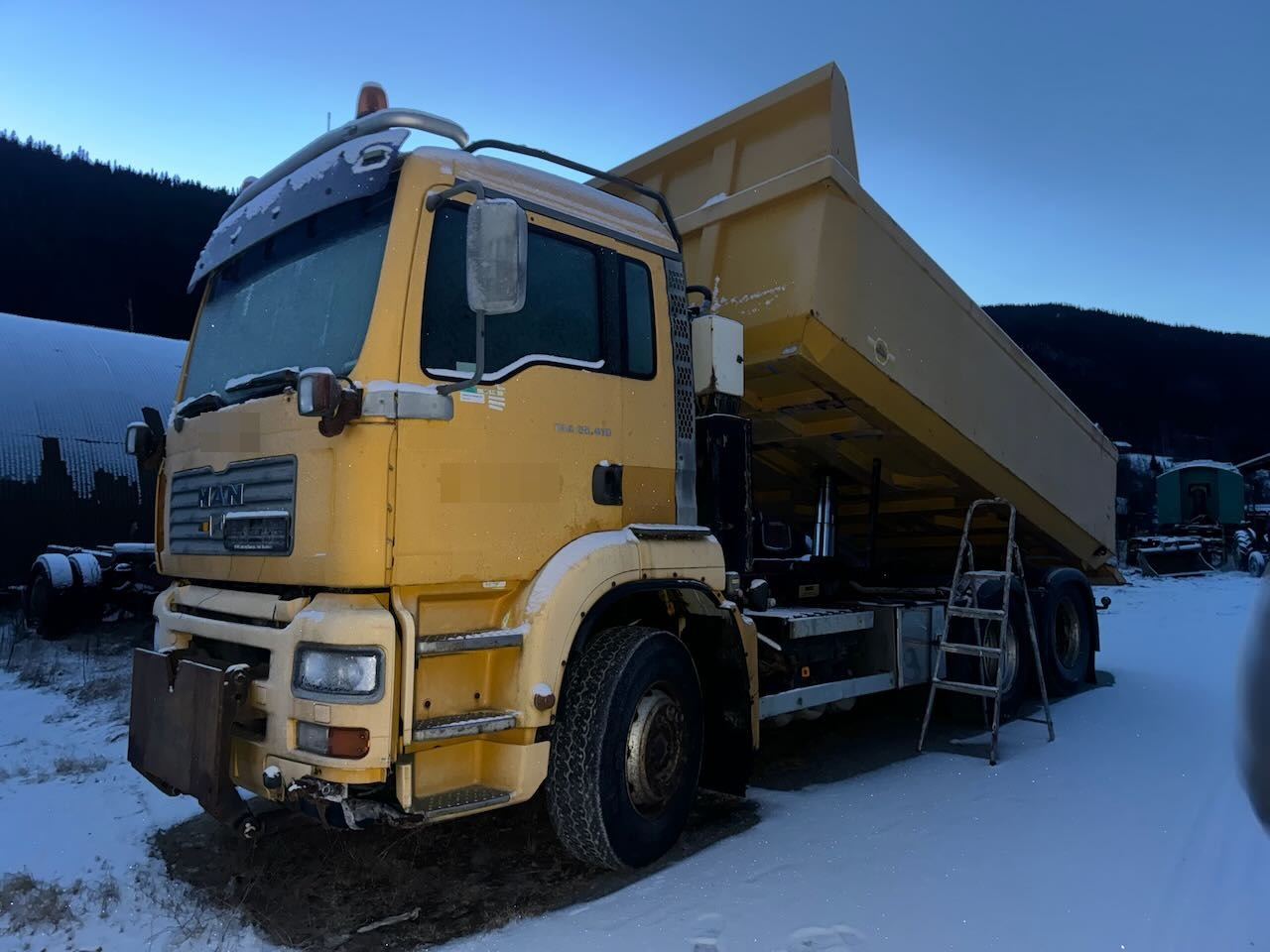 MAN TGA 28.410 6x2 Brøyterigget Tippbil. Rep objekt. - Tippbil lastbil: bild 2 MAN TGA 28.410 6x2 Brøyterigget Tippbil. Rep objekt. - Tippbil lastbil: bild 2