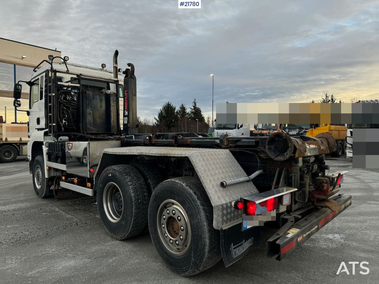 MAN TGS 28.480 6x4 brøyterigget Krokbil m/ underliggende skjær og kranhydraulikk. - Lastväxlare lastbil: bild 4 MAN TGS 28.480 6x4 brøyterigget Krokbil m/ underliggende skjær og kranhydraulikk. - Lastväxlare lastbil: bild 4