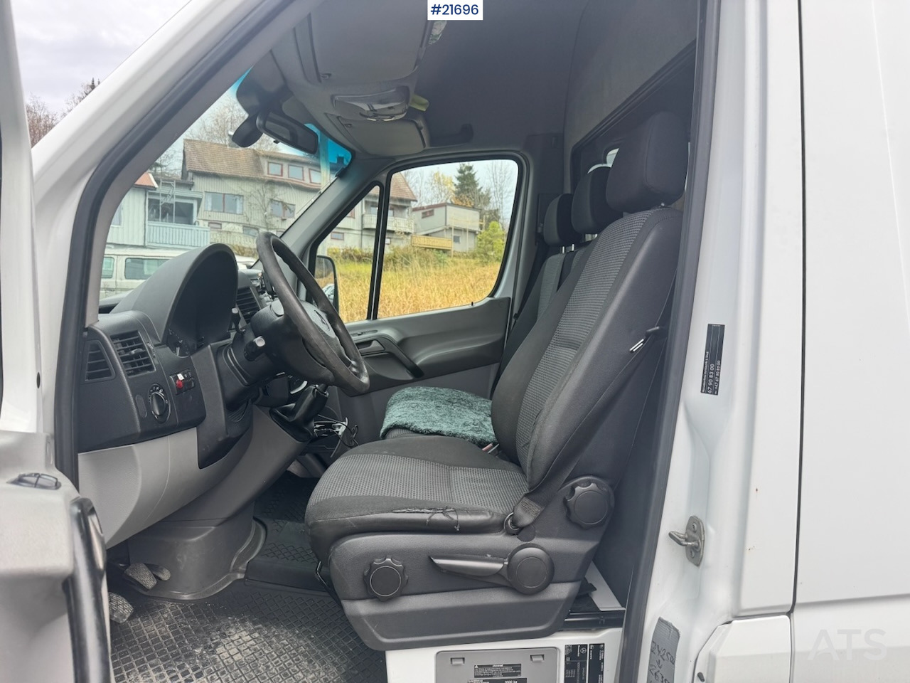 Skåpbil Mercedes SPRINTER: bild 28 Skåpbil Mercedes SPRINTER: bild 28