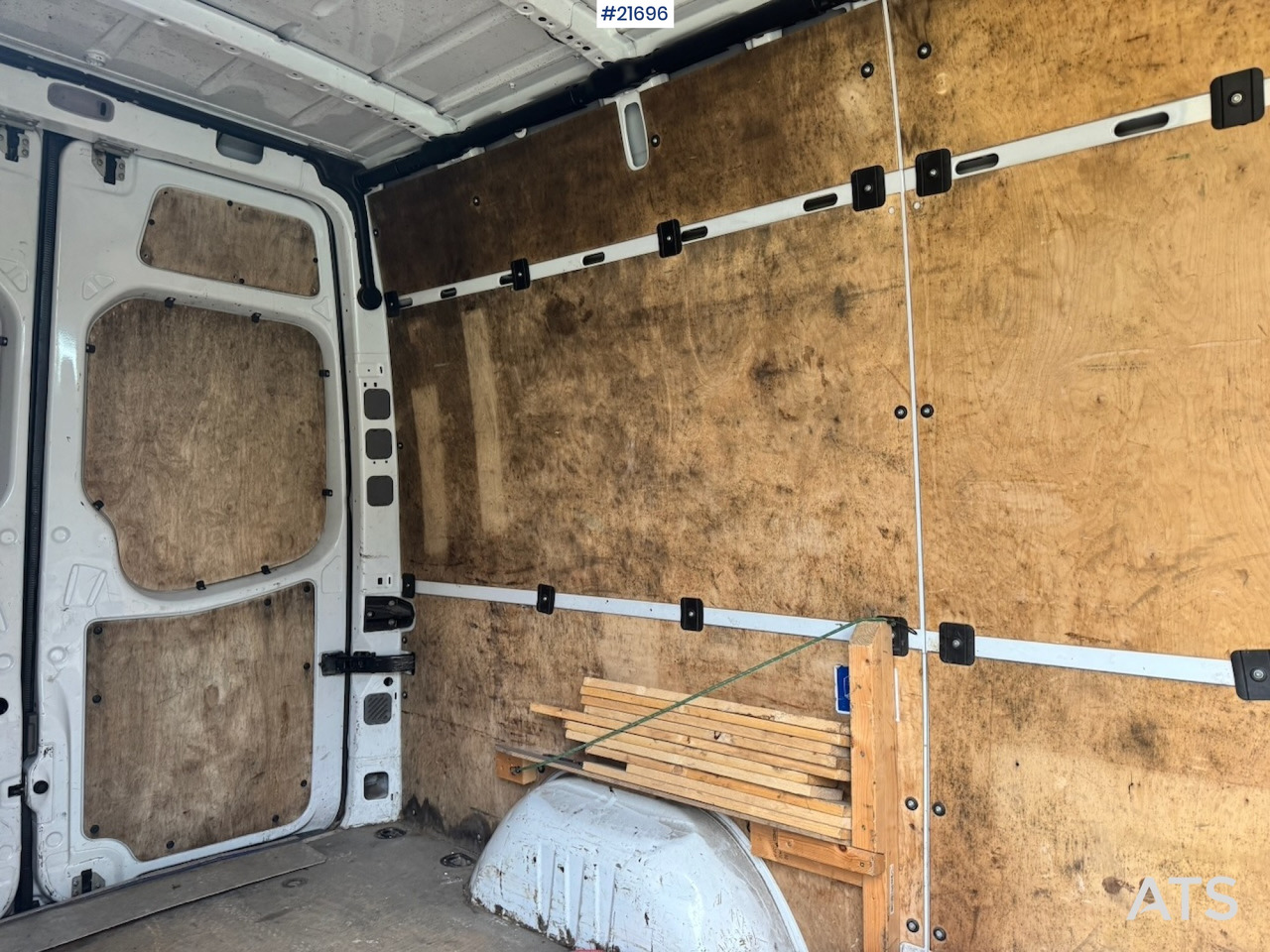 Skåpbil Mercedes SPRINTER: bild 26 Skåpbil Mercedes SPRINTER: bild 26