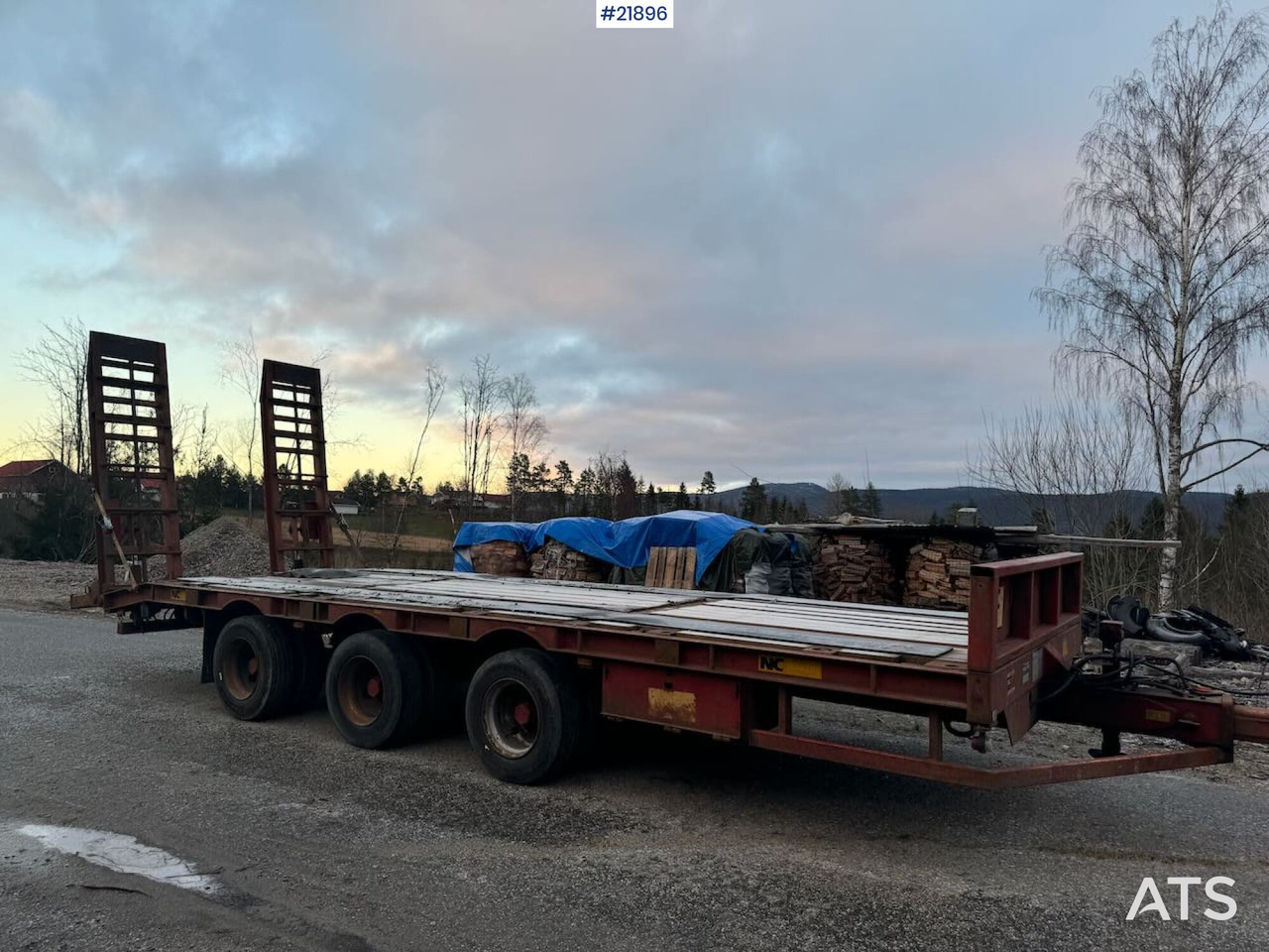 NC BT-24 3-akslet maskinkjerre - Låg lastare trailer: bild 3 NC BT-24 3-akslet maskinkjerre - Låg lastare trailer: bild 3