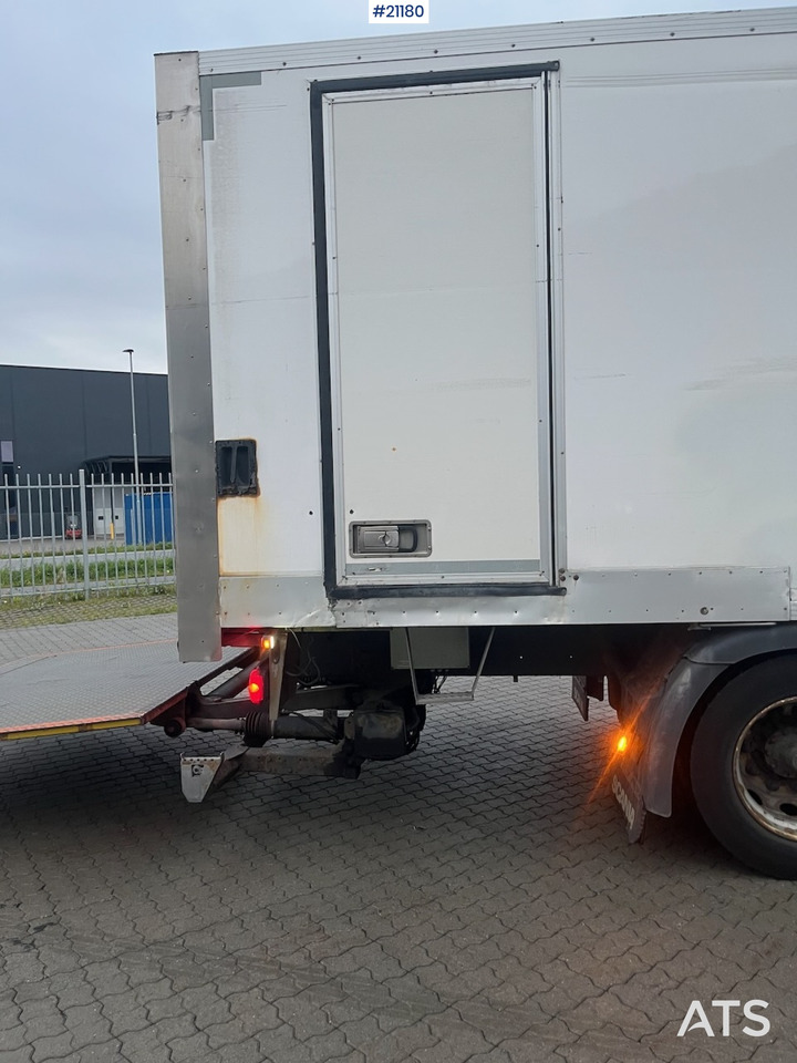 Scania P250 - Lastbil med skåp: bild 3 Scania P250 - Lastbil med skåp: bild 3