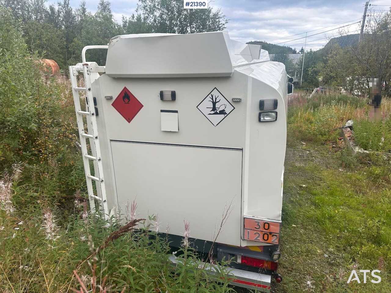 Leasa Scania R380 6x2 tankbil m/ eurotank påbygg Scania R380 6x2 tankbil m/ eurotank påbygg: bild 6