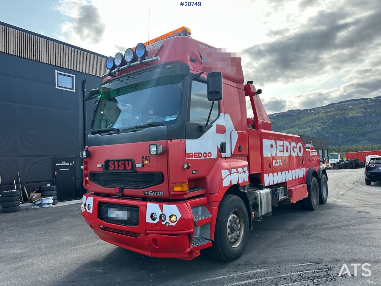 Sisu E18M 6x4 tungberger m/ EKA påbygg og kjettinger. SE VIDEO - Bärgningsbil: bild 1 Sisu E18M 6x4 tungberger m/ EKA påbygg og kjettinger. SE VIDEO - Bärgningsbil: bild 1