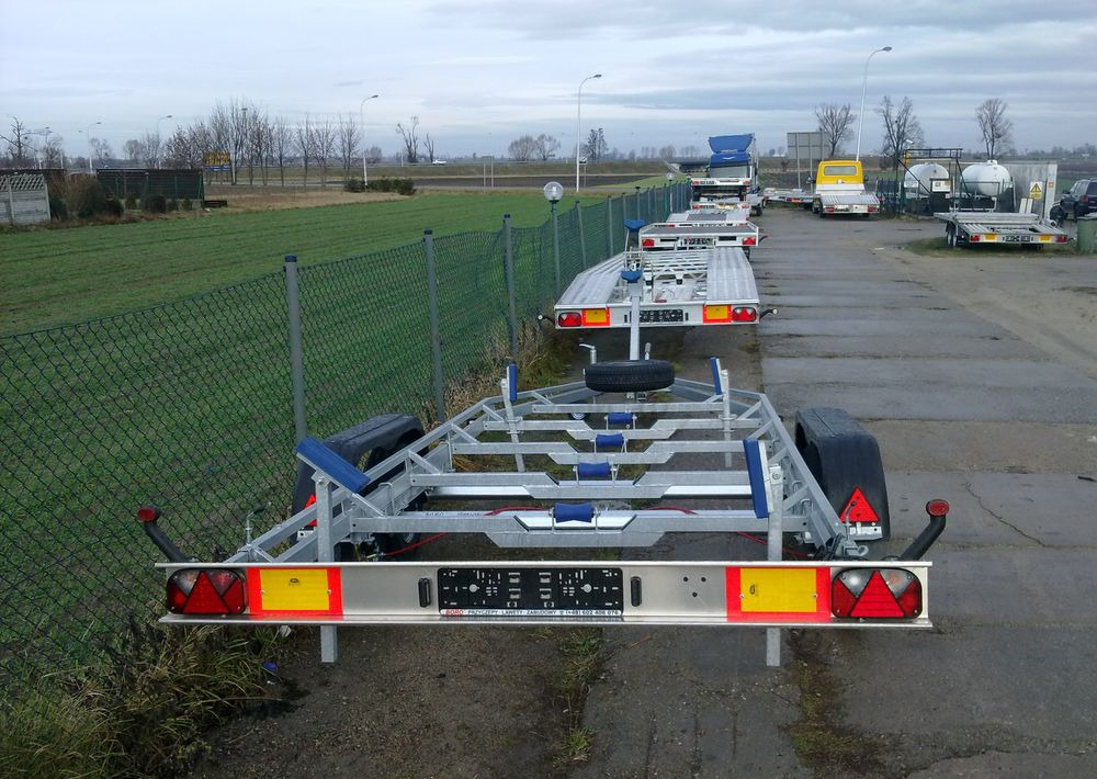 Boro PRZYCZEPA POD ŁÓDŹ! 7,30M! - Båttrailer: bild 3 Boro PRZYCZEPA POD ŁÓDŹ! 7,30M! - Båttrailer: bild 3