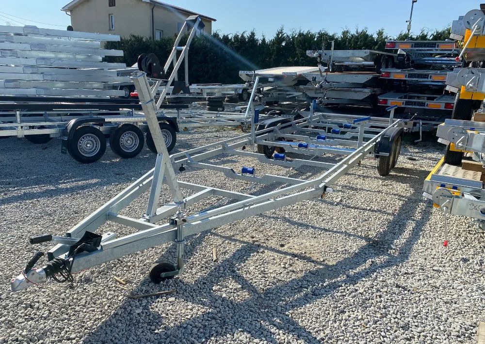 Boro Przyczepa pod ŁÓDŹ! 8,20M! - Båttrailer: bild 2 Boro Przyczepa pod ŁÓDŹ! 8,20M! - Båttrailer: bild 2