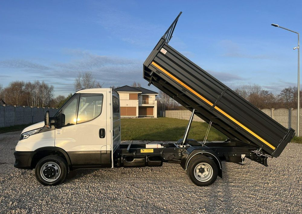 Iveco Daily - Transportbil med tippflak: bild 1 Iveco Daily - Transportbil med tippflak: bild 1