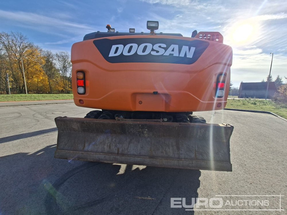 2013 Doosan DX160W-3 - Grävmaskin på däck: bild 3 2013 Doosan DX160W-3 - Grävmaskin på däck: bild 3
