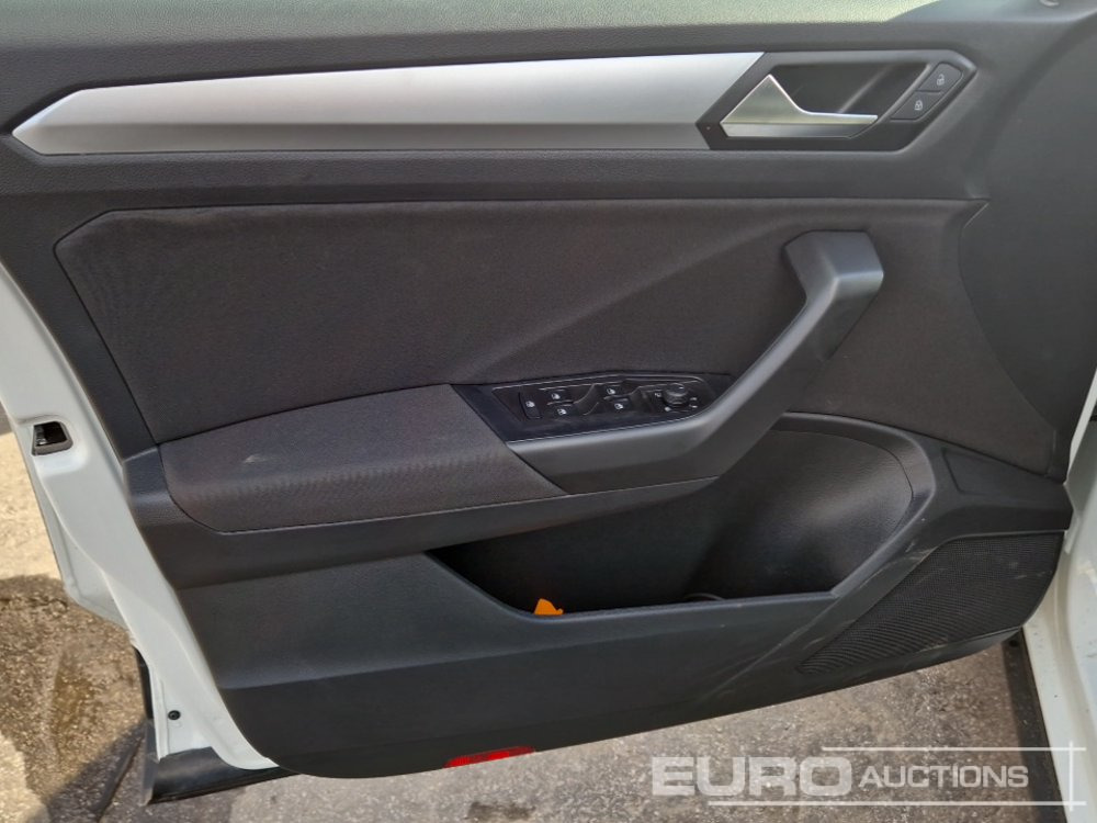 SUV 2024 Volkswagen T-Roc: bild 25