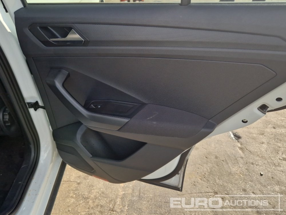 SUV 2024 Volkswagen T-Roc: bild 19