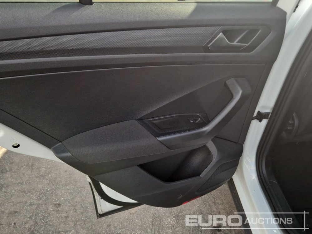 SUV 2024 Volkswagen T-Roc: bild 20