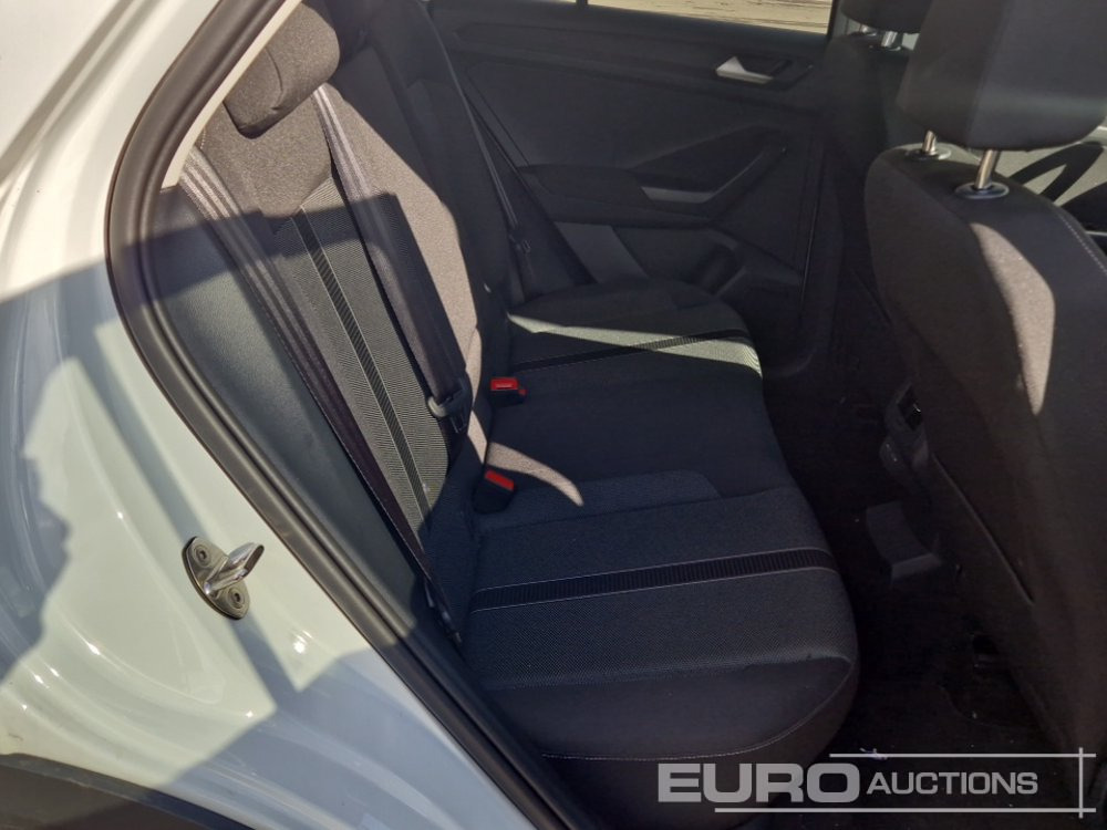 SUV 2024 Volkswagen T-Roc: bild 18