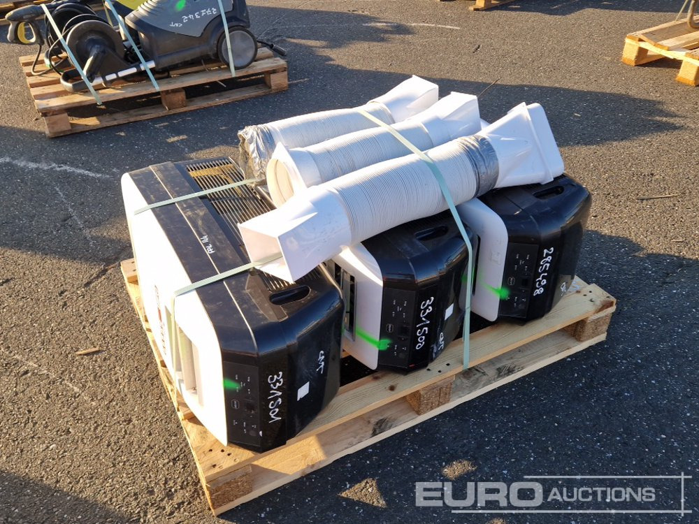 Air Conditioning Units (3 of) - Entreprenadutrustning: bild 1 Air Conditioning Units (3 of) - Entreprenadutrustning: bild 1