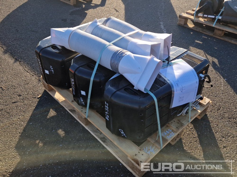 Air Conditioning Units (3 of) - Entreprenadutrustning: bild 2 Air Conditioning Units (3 of) - Entreprenadutrustning: bild 2