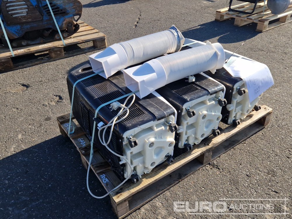 Air Conditioning Units (3 of) - Entreprenadutrustning: bild 1 Air Conditioning Units (3 of) - Entreprenadutrustning: bild 1