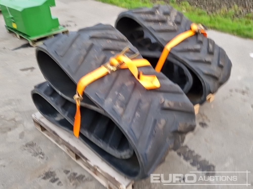 Camso 24" Rubber Tracks (2 of) 1 pair of Camso Rubber Tracks in size 24" to suit John Deere 8RX Tractors - Larvband för Byggmaskiner: bild 4 Camso 24" Rubber Tracks (2 of) 1 pair of Camso Rubber Tracks in size 24" to suit John Deere 8RX Tractors - Larvband för Byggmaskiner: bild 4