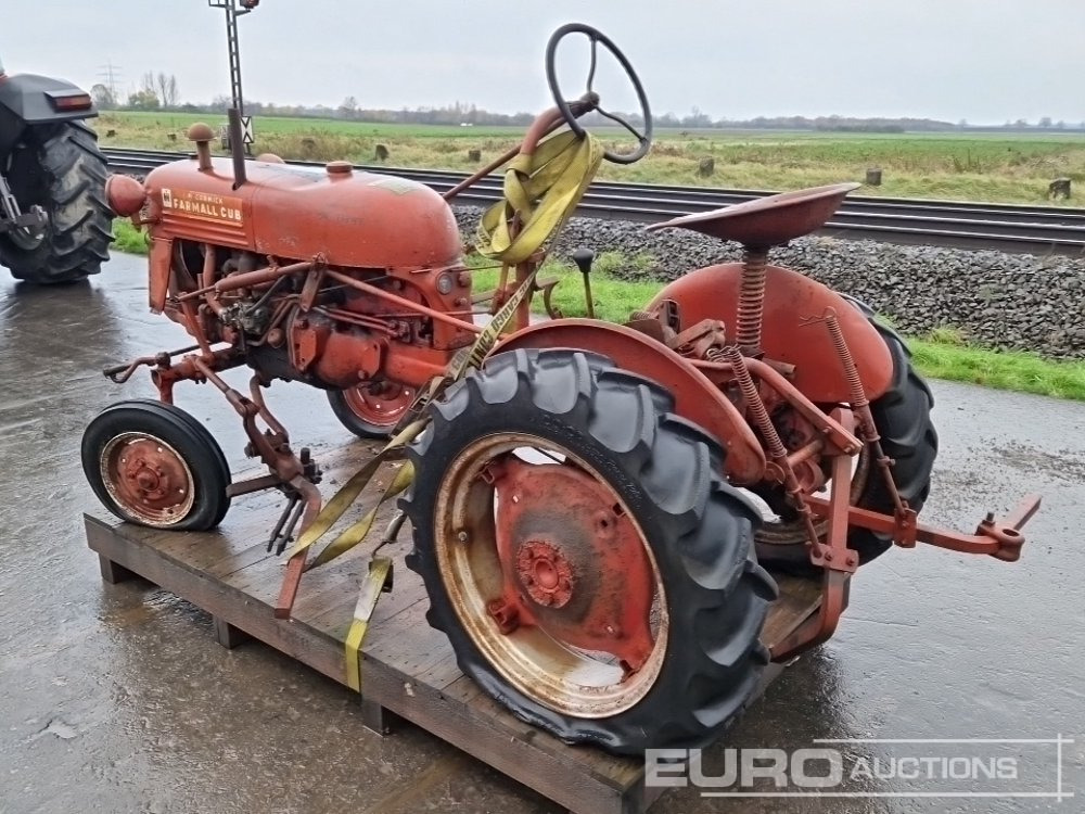 Farmall Cub - Traktor: bild 3 Farmall Cub - Traktor: bild 3
