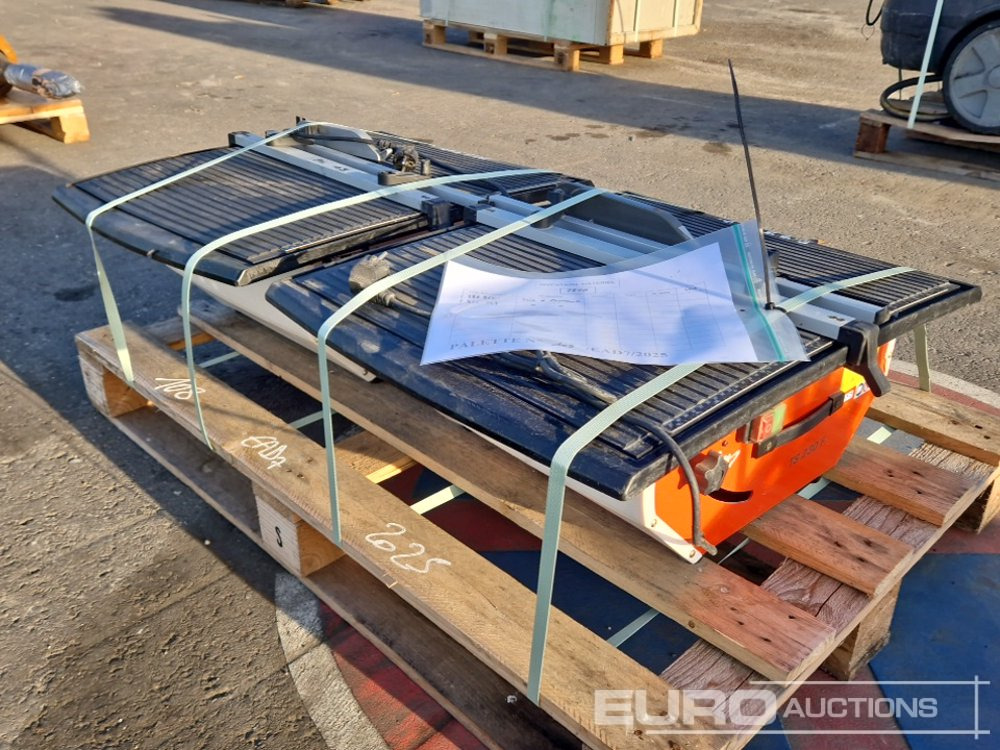 Masonry Table Saws (2 of) - Entreprenadutrustning: bild 1 Masonry Table Saws (2 of) - Entreprenadutrustning: bild 1