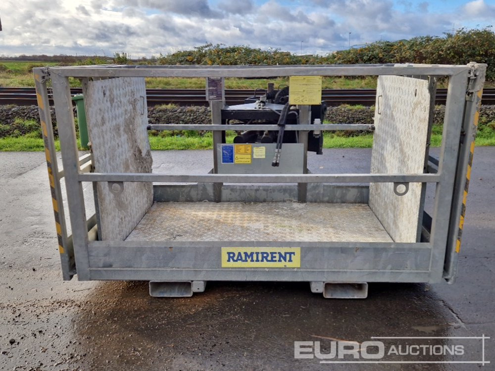 2013 Manitou 2.25/4 MT Manbasket to suit Telehandler - Materialhanteringsutrustning: bild 5 2013 Manitou 2.25/4 MT Manbasket to suit Telehandler - Materialhanteringsutrustning: bild 5